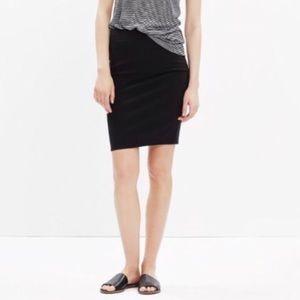 Black Madewell stretchy skirt (size M)